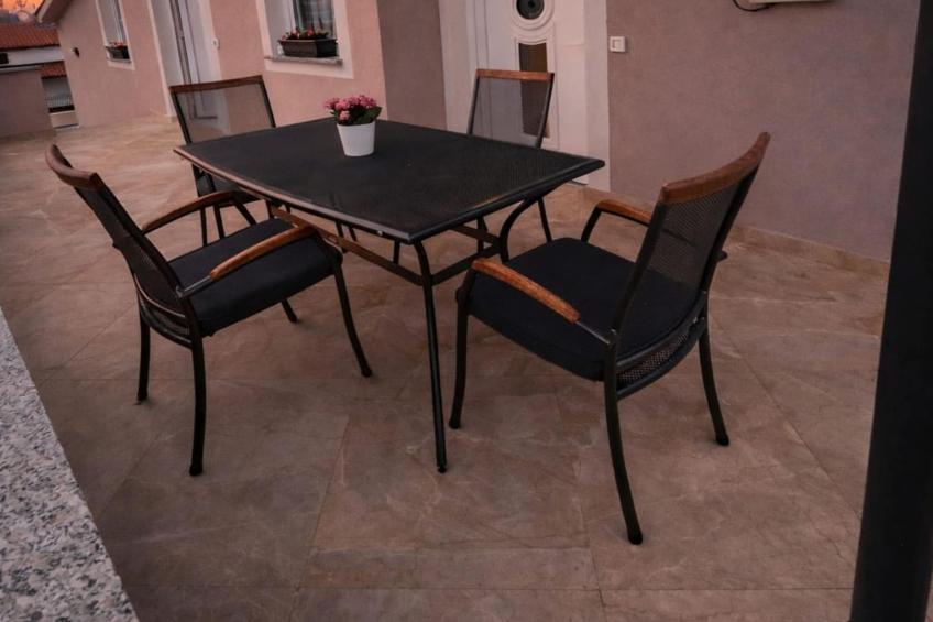 Apartments Sunset - Two bedroom Apartment with Terrace and Sea View (Gornji) - foto 3