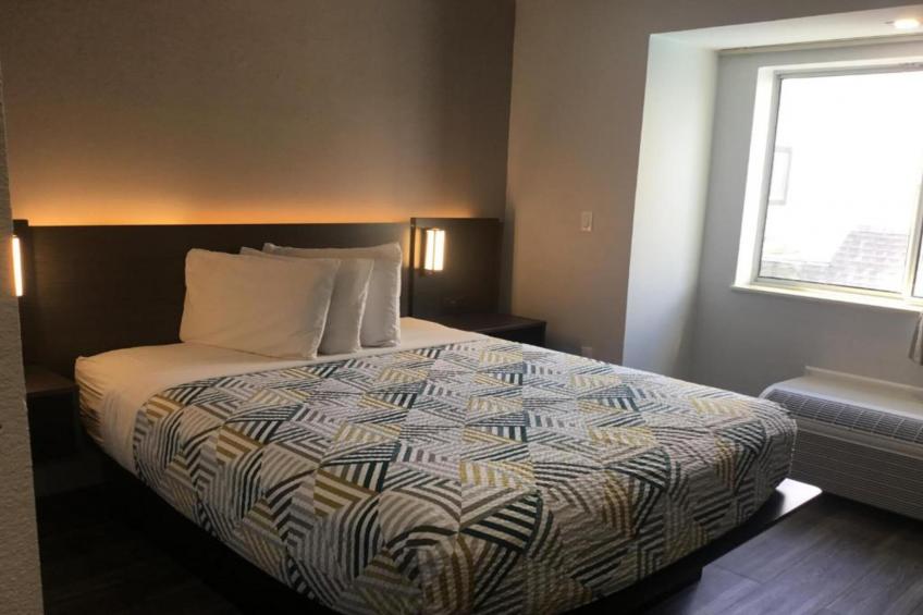 1 Queen Bed Non smoking - foto 13