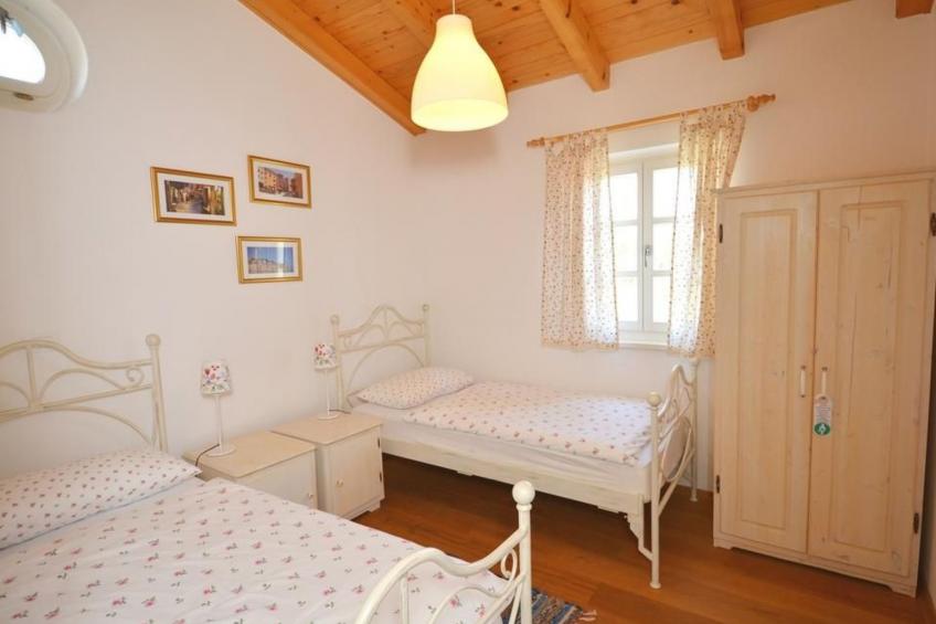 Großzügiges Ferienhaus mit Pool und Sonnenterrasse - foto 8