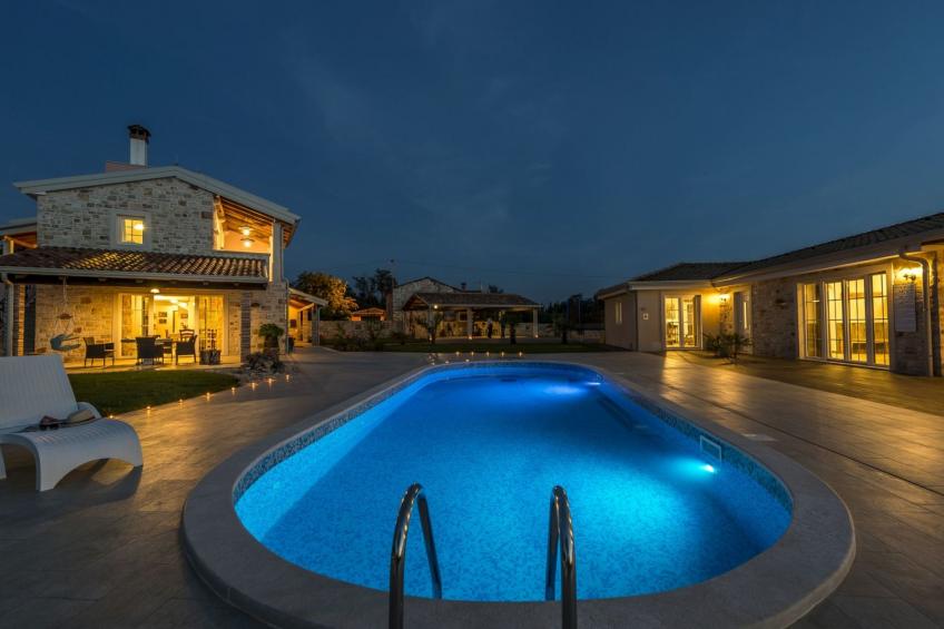 VILLA CON WELLNESS A 1 KM DAL MARE - foto 3