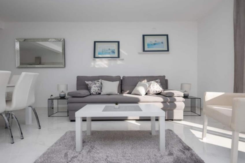 Charming Villa Nina with Pool - Four Bedroom Villa With Terrace and Swimming pool