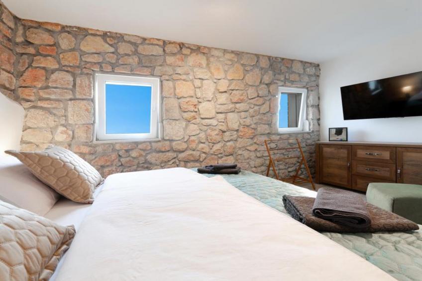 Ana’s Stone House Jurčić Kalić with the Pool - foto 11