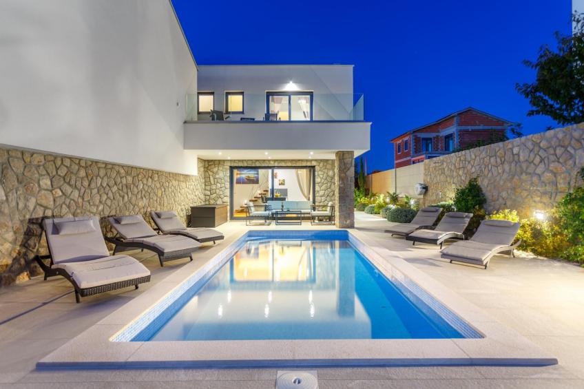 Villa "Maria" mit Garten, Grill und Terrasse - foto 3