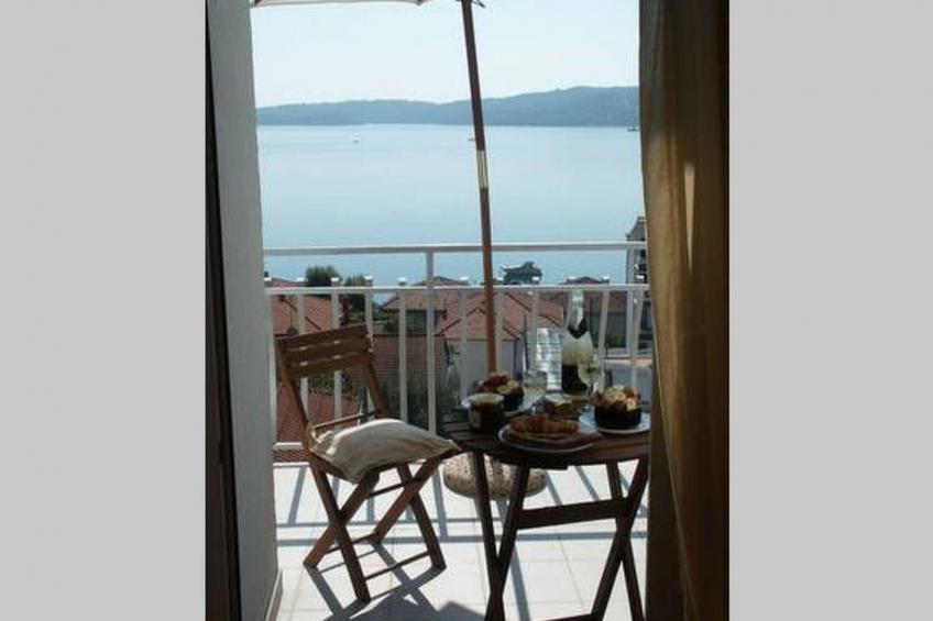 in Seget Donji mit Garten und Grill - foto 4