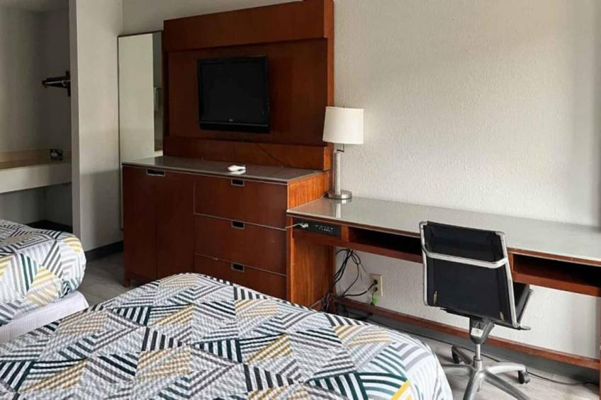 2 Queen Beds  Non-Smoking Micfridge - foto 3