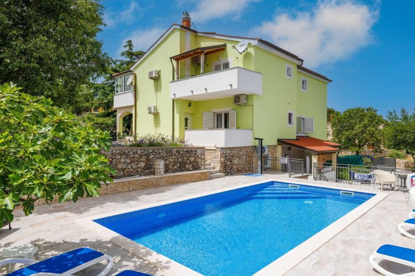 Wonderful Krk Island Stay: Shared Pool, Grill Patio, and Nearby Beaches - Studio Apartment - foto 11