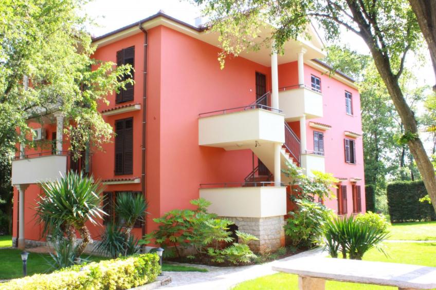 "Plavo More" mit Terrasse