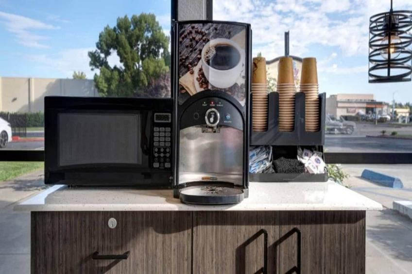 2 Queen Beds  Mini Fridge - foto 12