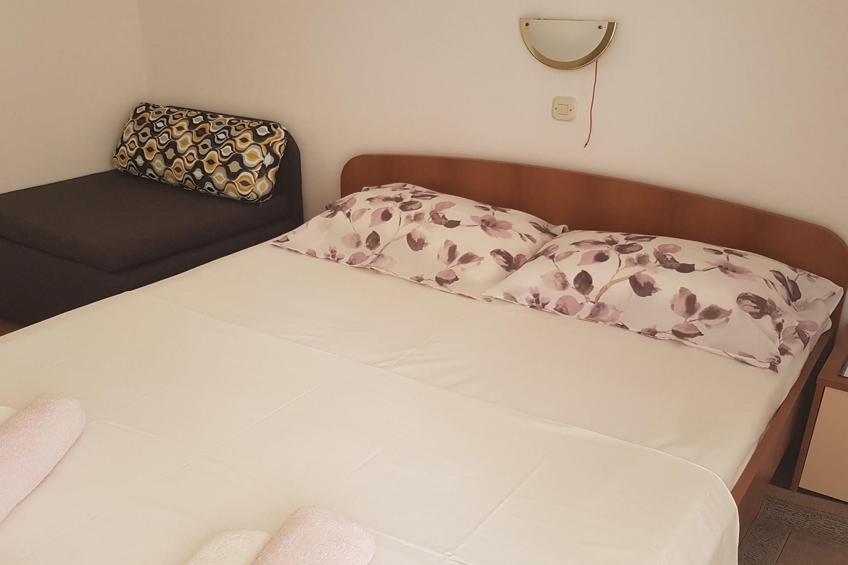 Apartments Danijela & Vlado - One Bedroom Apartment with Balcony and  Garden View - foto 9