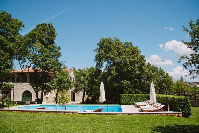 Luxusvilla mit Garten und Pool sowie herrlicher Aussicht - foto 30