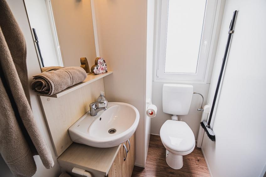 Waterside Retreat Mobile Homes with Thermal Riviera Tickets - One Bedroom Mobile Home with Lake View  (owner 5) - foto 8