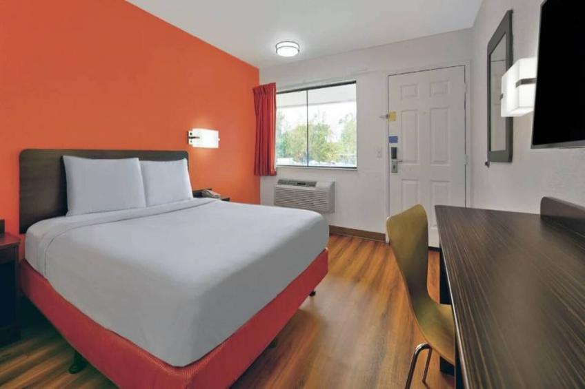 1 QUEEN BED  NS - foto 5