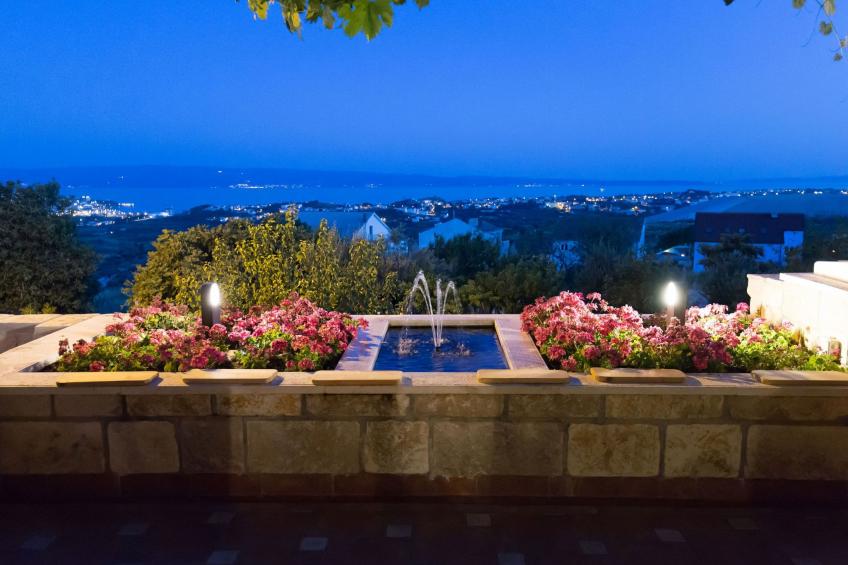 Haus in Mravince mit Whirlpool und Garten - foto 37