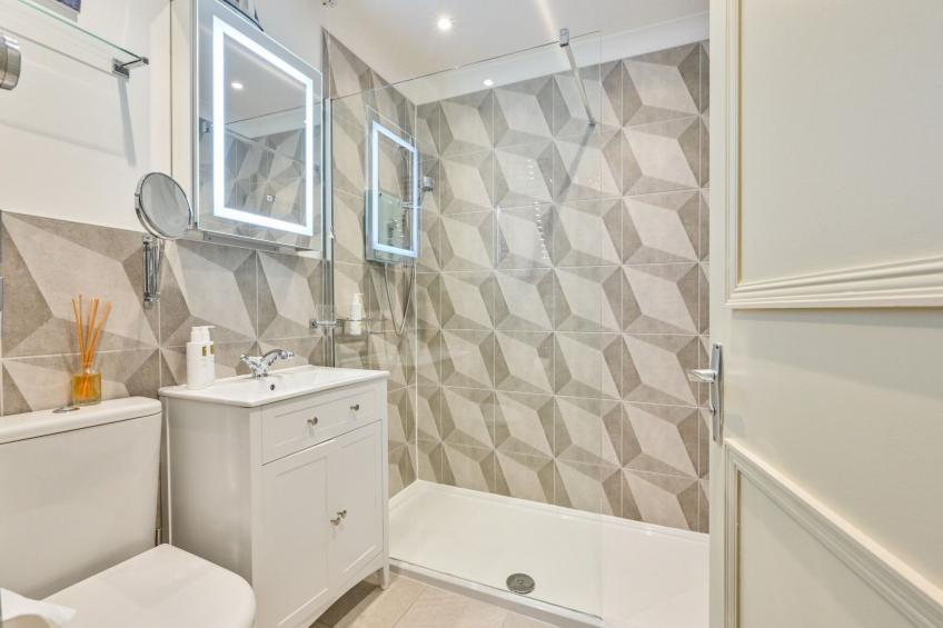 Große Wohnung in viktorianischer Villa - foto 16