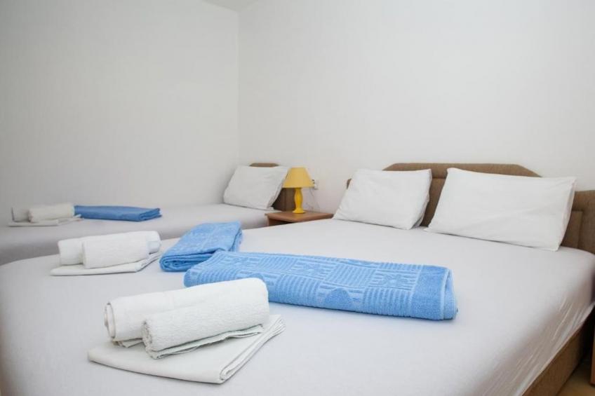 Charming Seaside Escape in Kotor - One Bedroom Apartment with Sea View 2 - foto 6