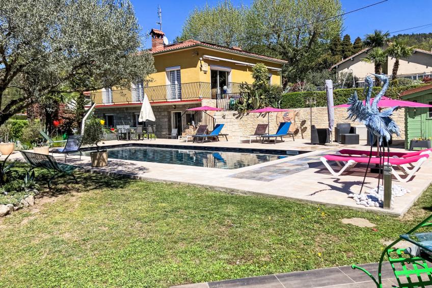 "Villa romaga mit Wallbox