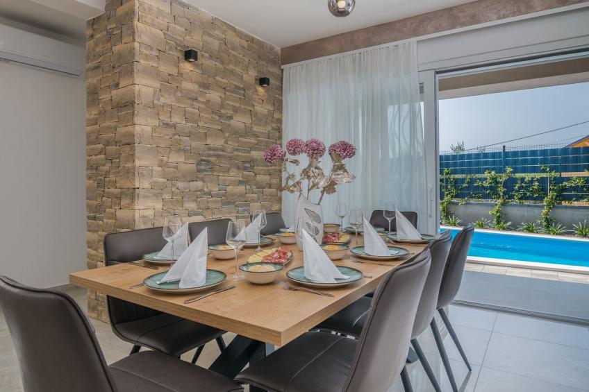 Luxuriöse Villa mit Salzwasserpool in einer ruhigen Gegend - foto 12