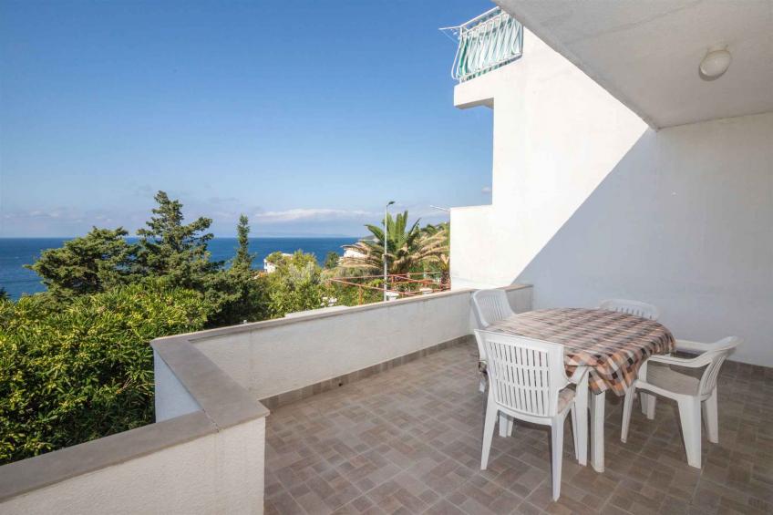 Holiday apartment with air conditioning and only 70 m from the sea - BF-HZ3PR