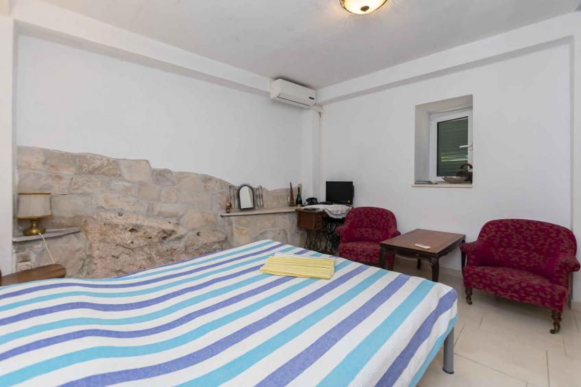 Holiday home with terrace and air conditioning - BF-CGH95 - foto 9