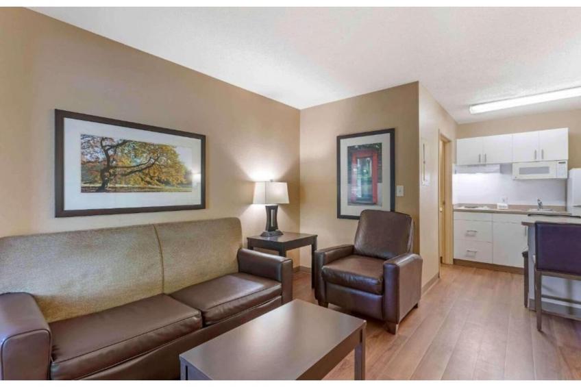 1 King Bed | Suite, Nsmk, Kitchen, Sofa-Bed - foto 37