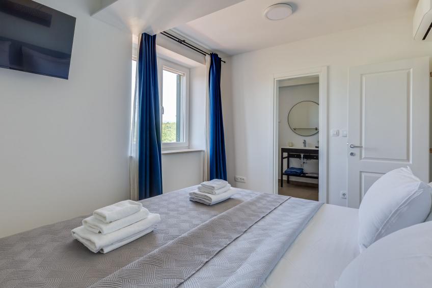 Escape on lake - foto 20