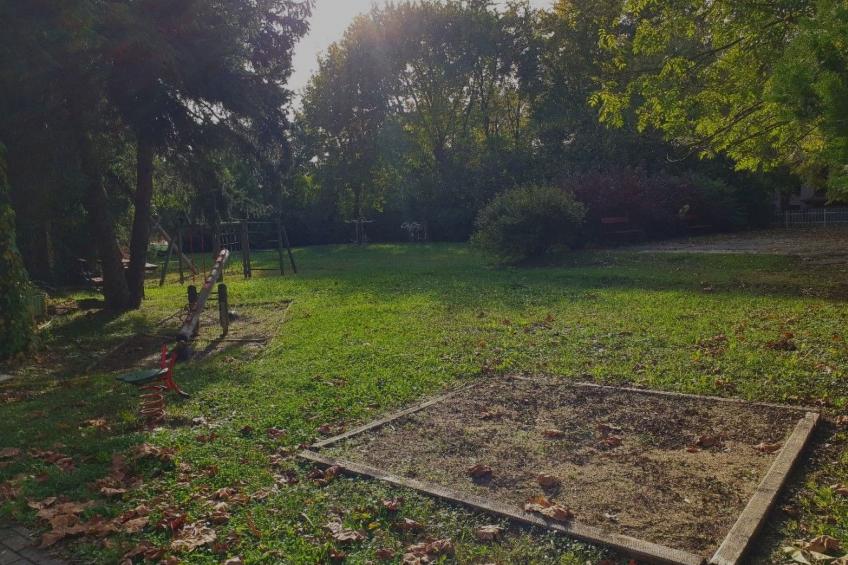 Freistehendes Ferienhaus beim Wellnessbad mit eingezäuntem Garten und Terrasse - foto 15