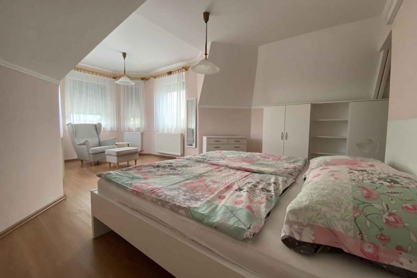 Vakantiewoning met zandbak, kinderschommel en kinderbadje - BF-KP2Y - foto 8