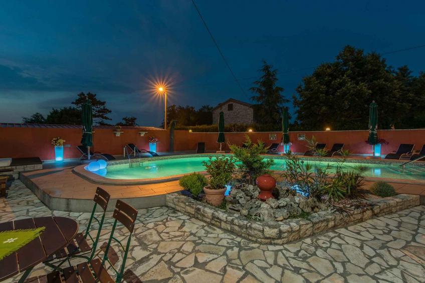 Holiday apartment mit Pool und Terrasse - BF-C8CWZ - foto 14