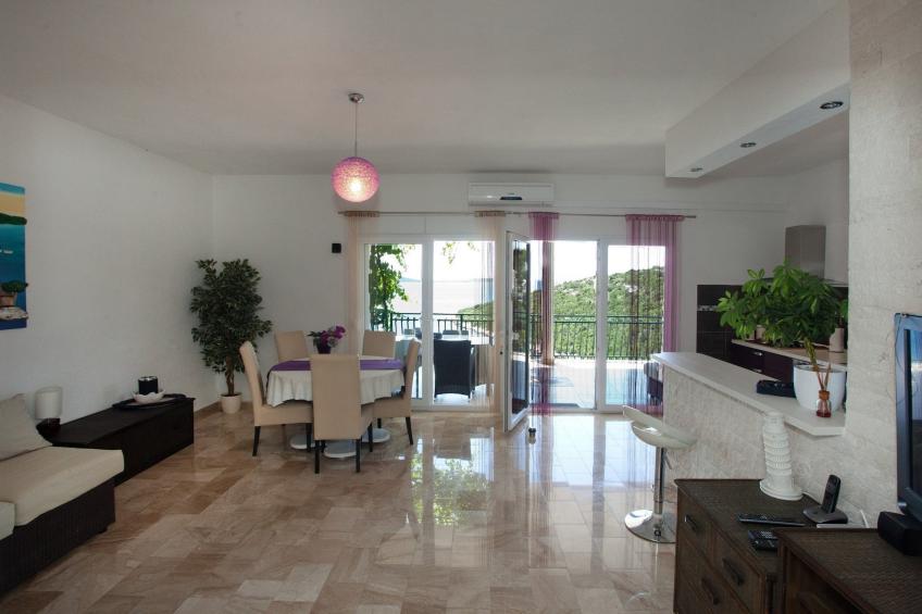 Wonderful Visinisce Apartments with Terrace and Sea Views - Standard Two Bedroom Apartment  (Owner 1) - foto 10