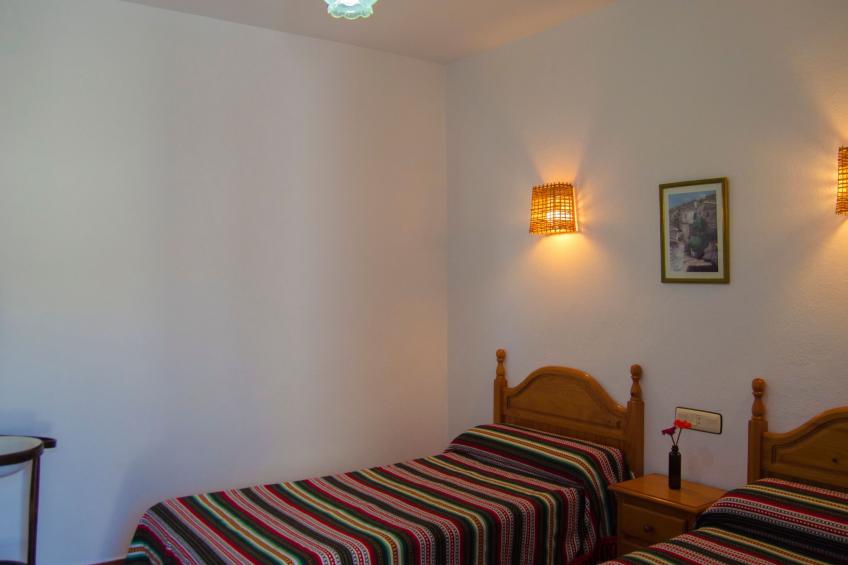 Charmantes Haus in Anlage mit Schwimmbad - foto 6