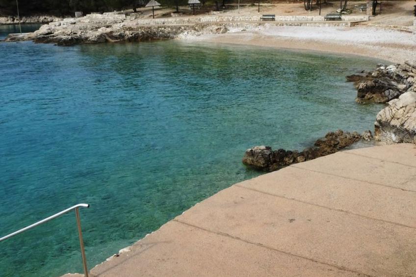 Gemütliches Ferienhaus in Pinezići mit großer Terrasse - foto 19