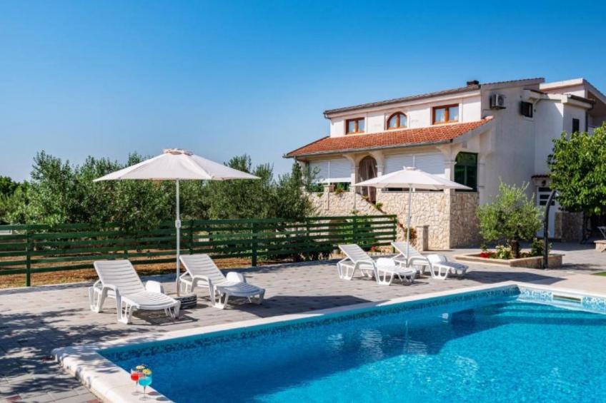 Holiday Home Tonka with pool - foto 4