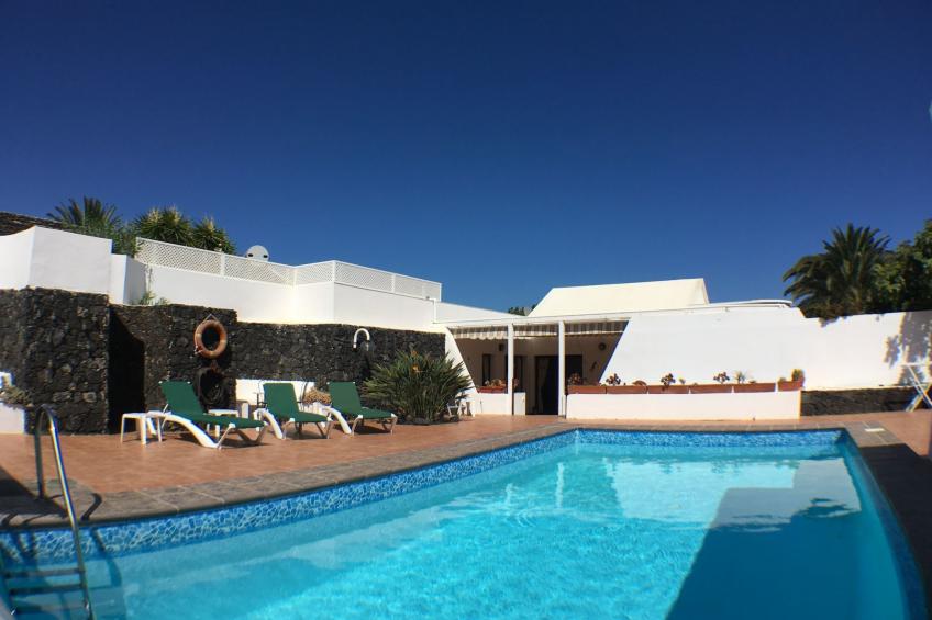 in Costa Teguise mit Privatem Pool - foto 7