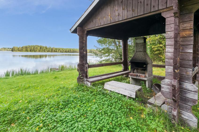 Kalliorinne, lomaässä - foto 11