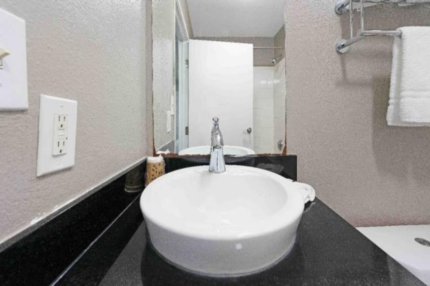 2 Beds  Smoking Deluxe - foto 19