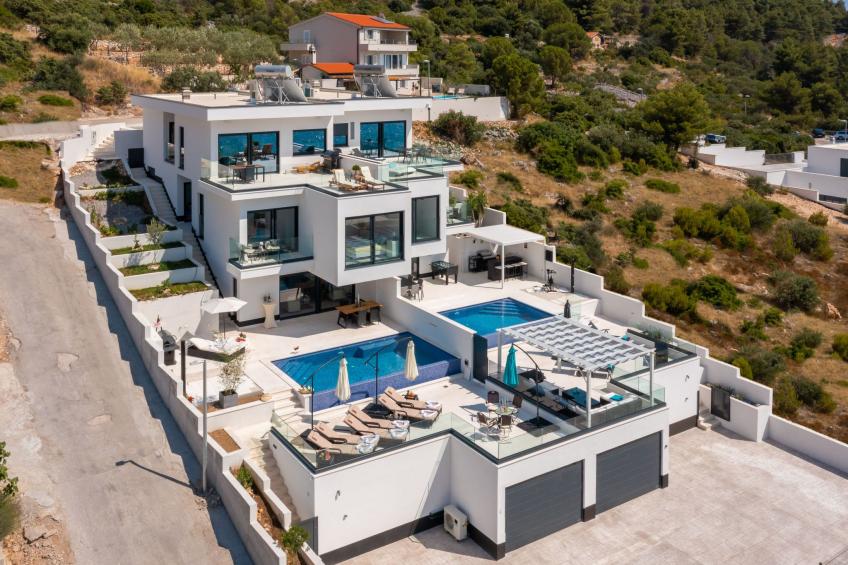 in Dvornica mit Privatem Pool