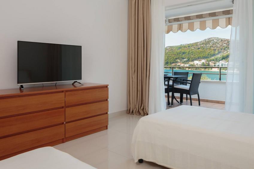 "Villa Silvio" mit Blick auf das Wasser - foto 17