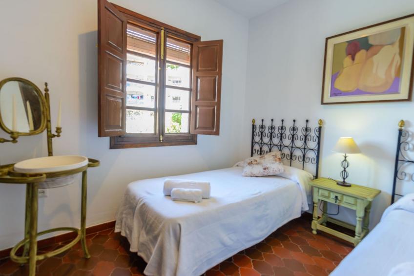 Privates Schwimmbad mit Grill und Feuerstelle - foto 24