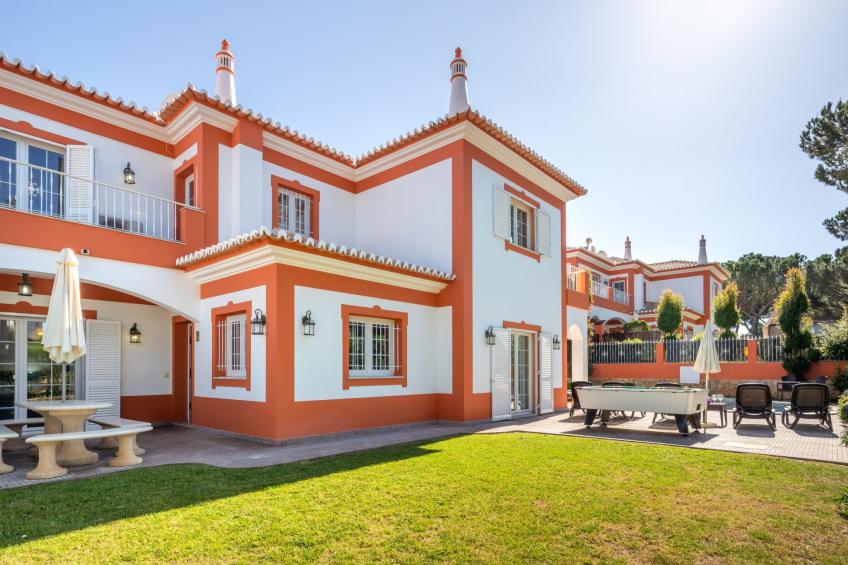 4-Schlafzimmer-Villa R2, Garten, Pool, Strand