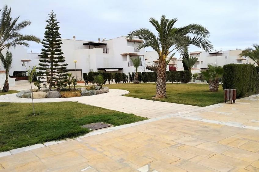 Natura World Duplex con patio privado 2b - foto 7
