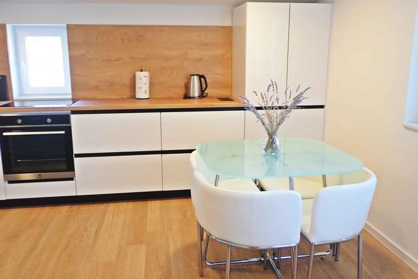 Holiday apartment with air conditioning - BF-MKMPW