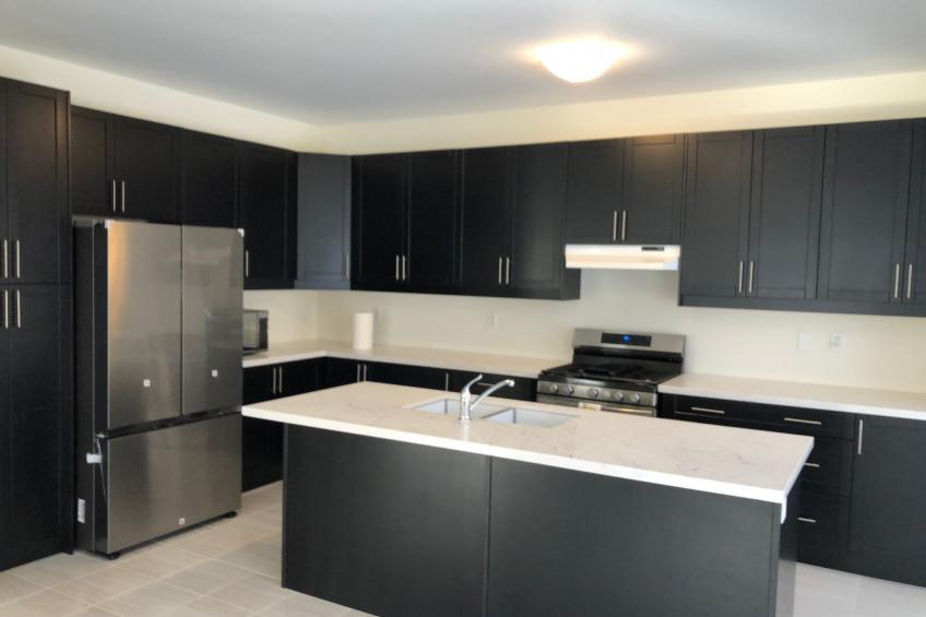 Haus in Brampton mit privatem Parkplatz - foto 10