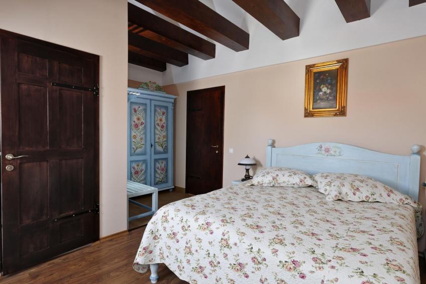 Kürzlich in eine Ferienvilla konvertiertes (2010), umfriedetes Haus aus der Sac - foto 13