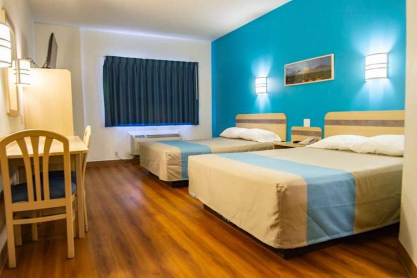 2 Queen Beds  Non-Smoking - foto 15