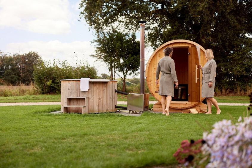 Waterlodge 6 Deluxe met sauna en hottub - foto 11