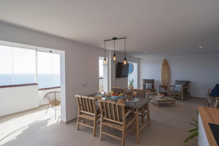 Helle Wohnung mit atemberaubender Aussicht auf das Meer und den Strand - foto 4