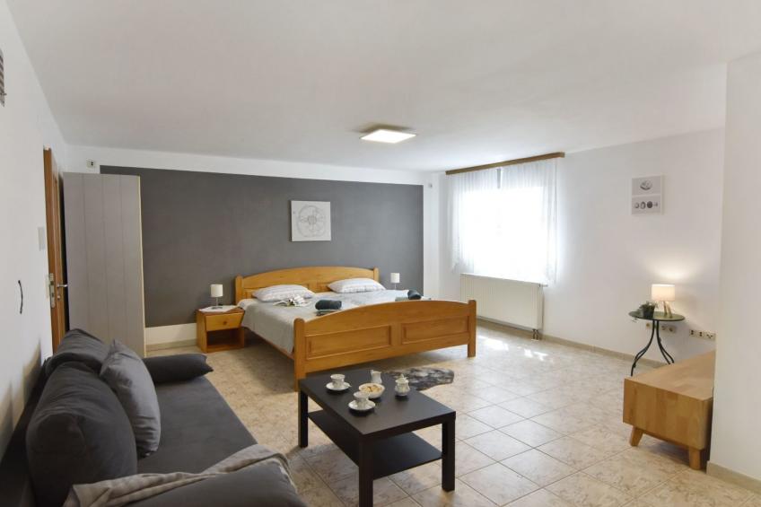 Geräumige Kellerwohnung in der Nähe von Umag - foto 17