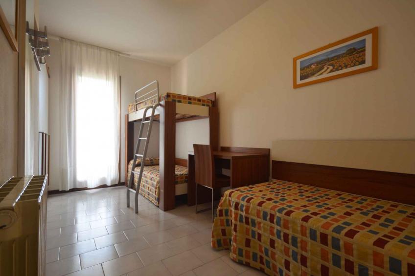 Vakantiehuis Bungalow in een rijtje met terras - BF-RYHV - foto 28