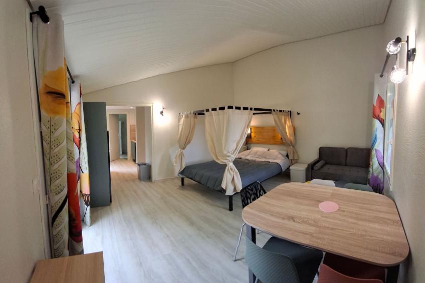 Cottage "Cottage Confort 1 ch" im Feriendorf - foto 11