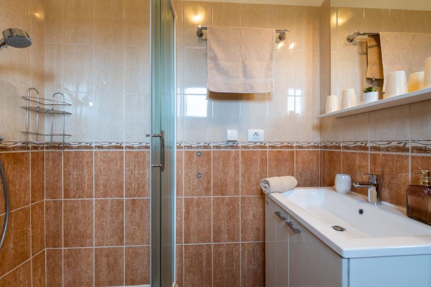 Villa mit privatem Pool und großem Garten - foto 27